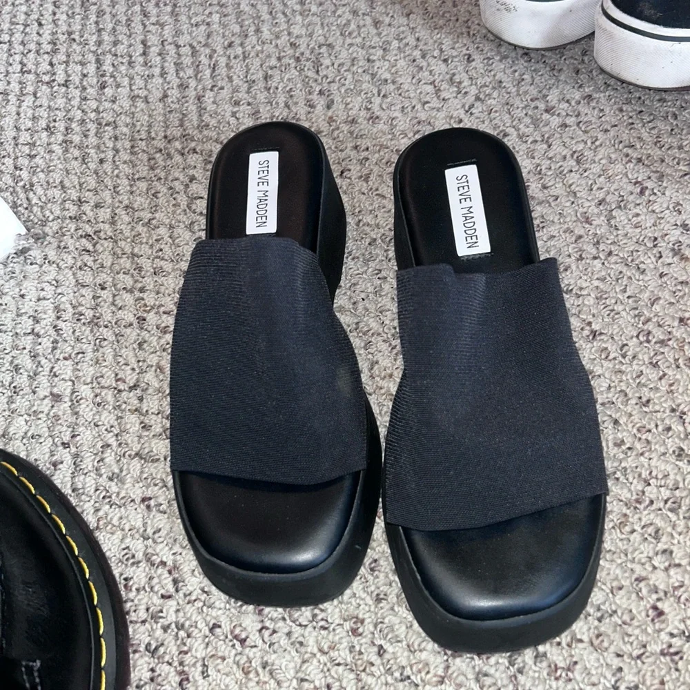 Steve Madden Y2K platform sandal - Picture 1 of 3